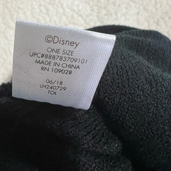 Disney Mickey Mouse Winter Hat With Pom Pom On Top One Size - Picture 6 of 6